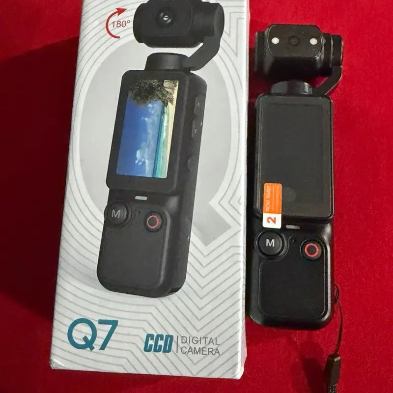 Portable 2.5K Ultra HD Video Recorder with 180 Rotating Lens